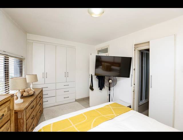 3 BEDROOM APARTMENT FOR SALE IN ESSENWOOD